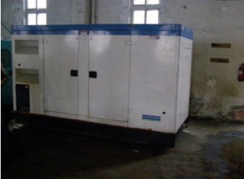 山东康明斯150kw大型柴油二手发电机组